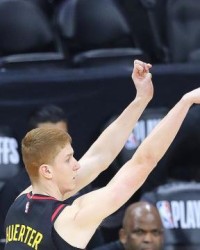 当家球星23中5也能赢？特雷·扬有了自己的水花兄弟