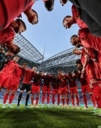 开云电子-比利时降维打击3战全胜 英媒：凯恩会爱上德布劳内