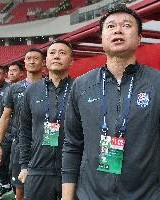 开云电子-记者：于根伟赛后最在意谢维军，后者乌龙球后情绪有些低落