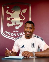 官方：阿斯顿维拉免签费耶诺德19岁前锋雷德蒙德